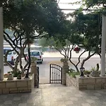 Villa Nobilo krevet i doručak 3*